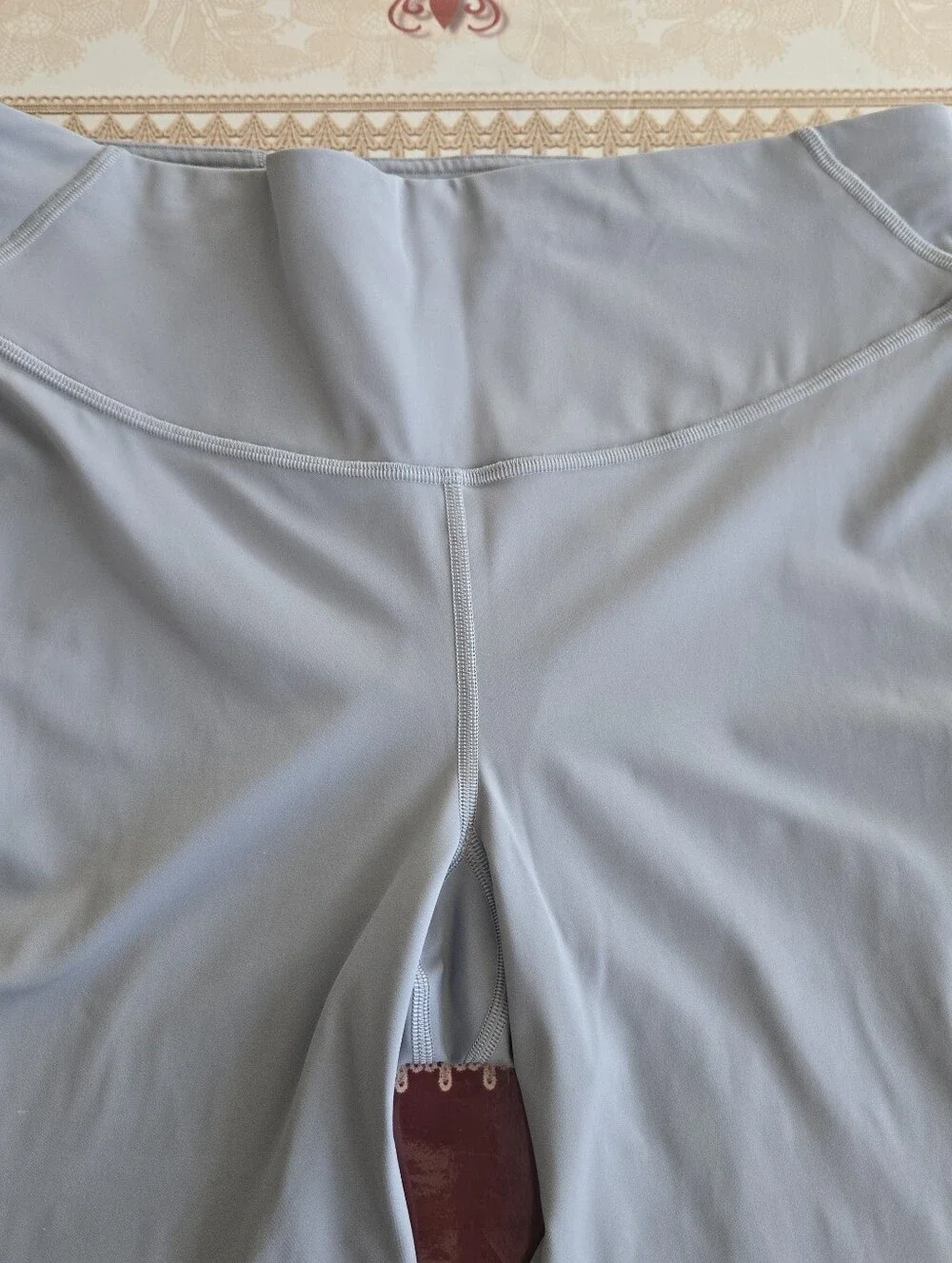 Lululemon Legging Pants Womens Size 10 Gray LW5FNBS
